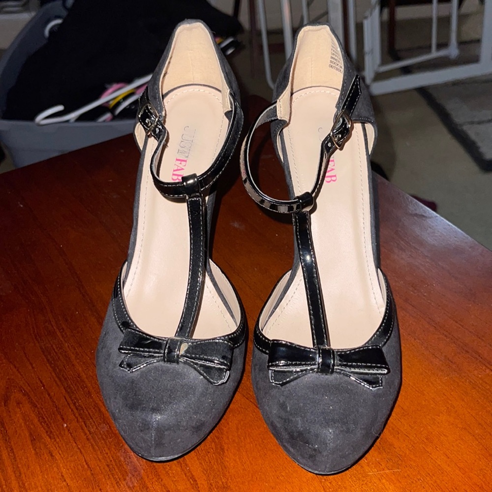 Black suede size 8 heeled Mary Janes